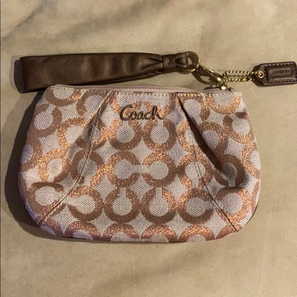 Signature C Collection Copper/Rose Wristlet
